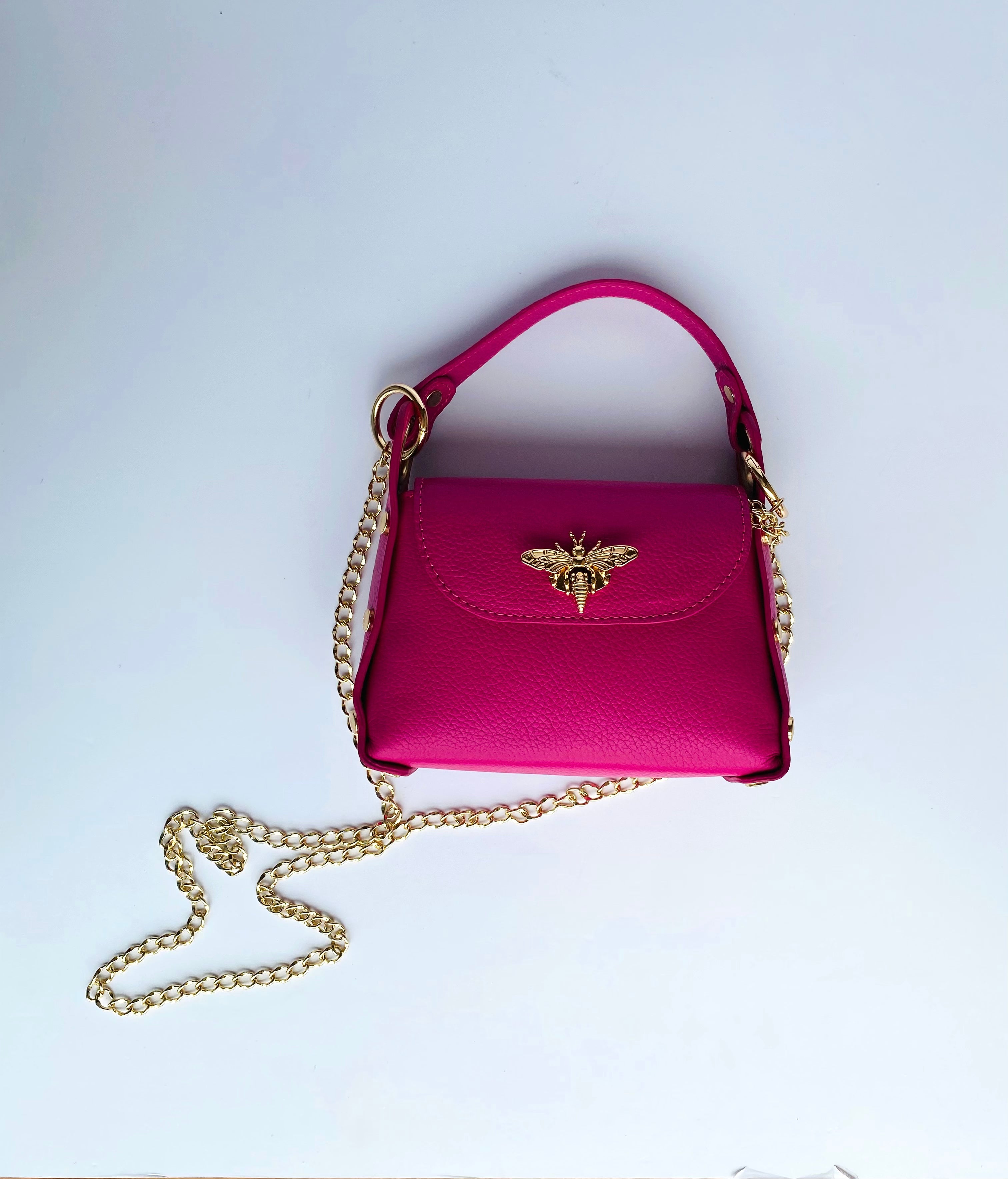 Catera Big Bee Queen - Barney